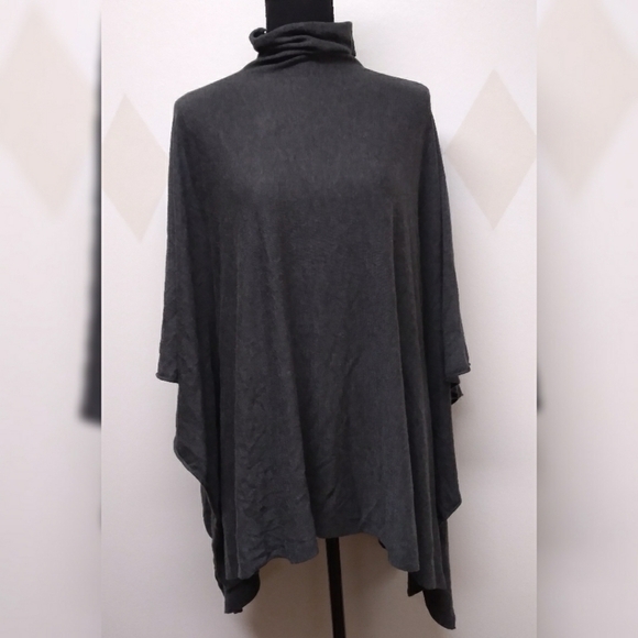 H&M Basic gray rectangular cape - Picture 4 of 10